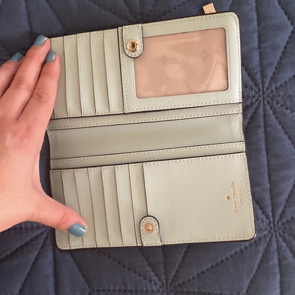 Kate Spade Bags and Wallets selling the whole set of 4 - Picture 4 of 4